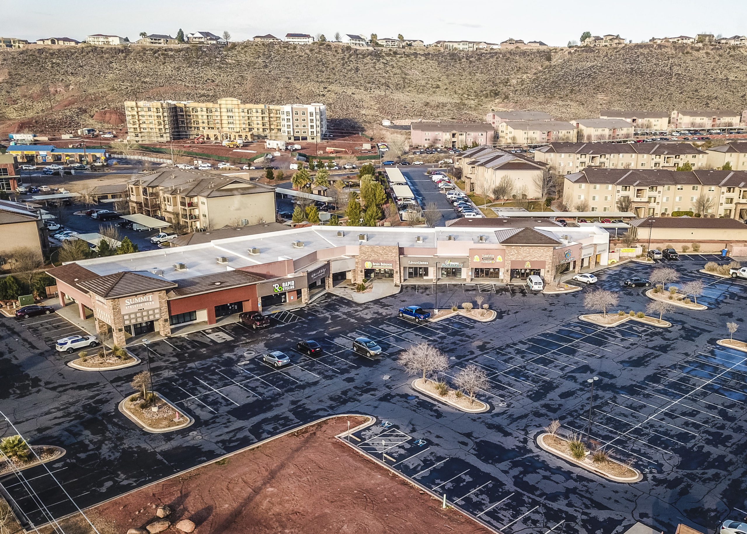 Dinosaur Crossing Retail Center Sold Nai Excel Amp Nai Vegas Commercial Real Estate